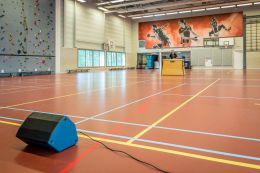AKOESTISCHE METING GYM- OF SPORTZAAL